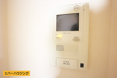 モニターホンで顔を確認出来て安心です！