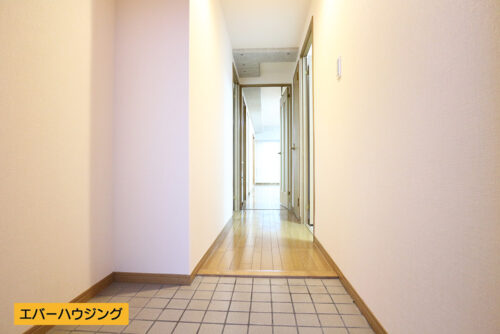 玄関スペース。