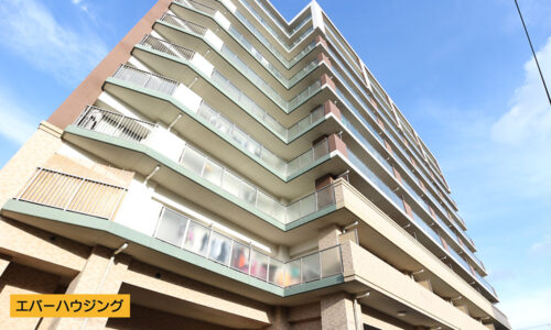 3LDK、価格2200万円、専有面積78.81m2、バルコニー面積22.1m2 (間取)