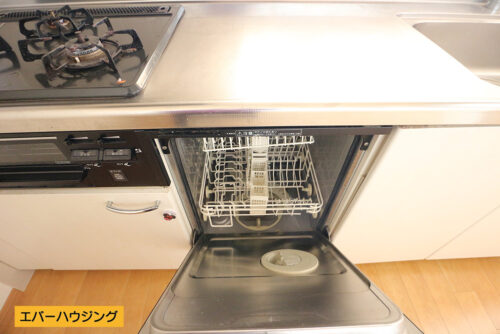 キッチンには食洗器付きです。