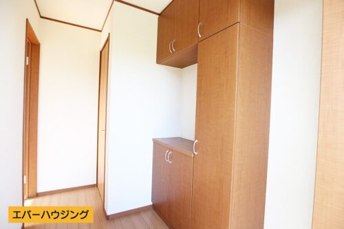 大容量のシューズボックスもございます。(玄関)