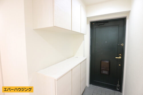 玄関には大容量のシューズボックス。