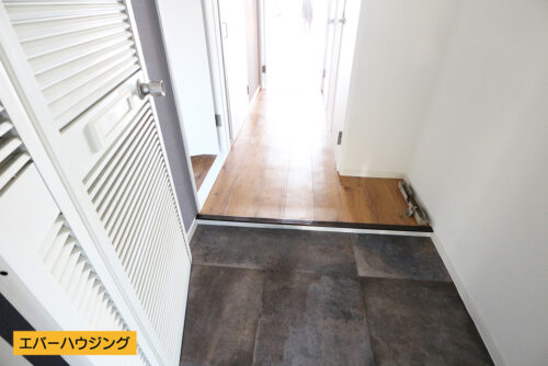 玄関スペース。