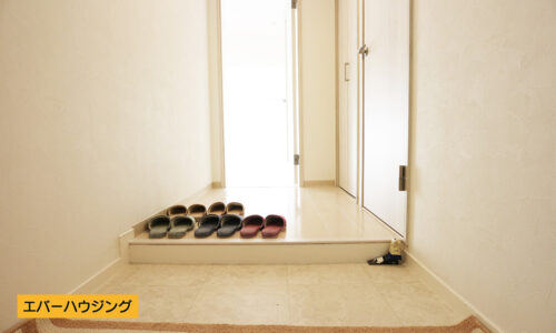 玄関スペース。