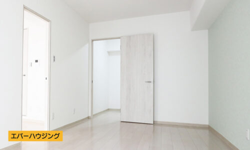 洋室にはウォークインクローゼット付き！ お洋服の多い方も安心です♪