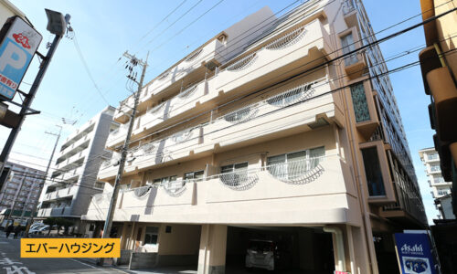 JR「西明石駅」から徒歩５分！ 新幹線・新快速停車駅で通勤・通学に便利♪室内フルリノベーション済み。 収益物件としてもおススメです。 現地（2019年12月）撮影