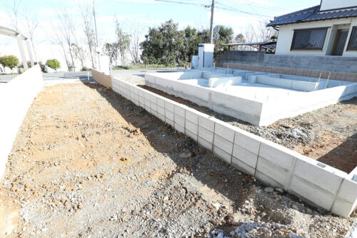 現地写真。2020年1月現在。基礎工事中写真です。