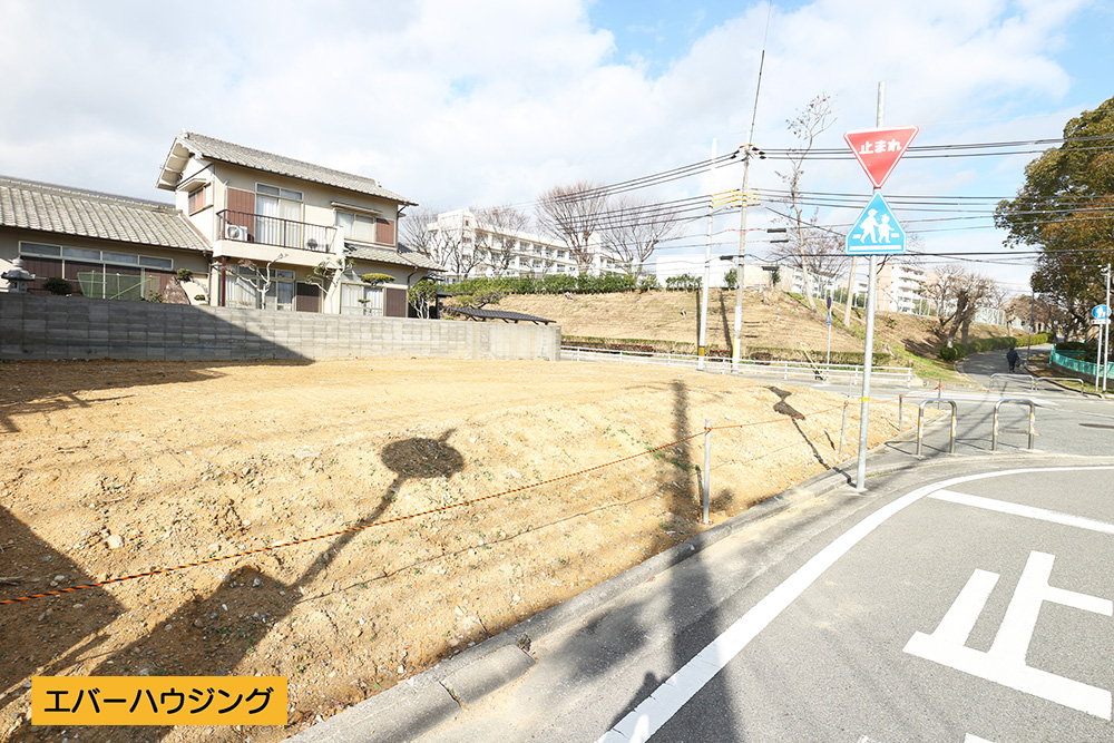 2020年8月中旬完成予定！新築分譲♪ JR「大久保駅」までバスで6分の立地！ 現地（2020年1月）撮影