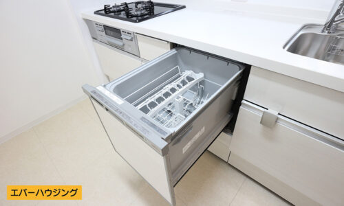 食器洗い乾燥機付き！忙しい家事の手助けをしてくれます♪