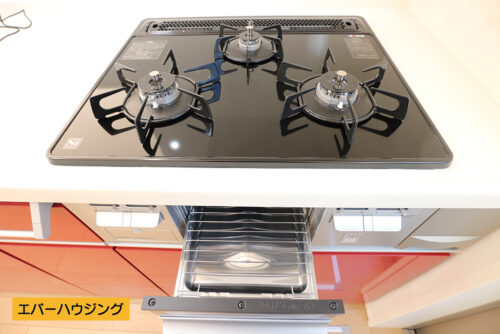 魚焼きグリル付きの三口ガスコンロ！同時調理にべんりな３口コンロです♪