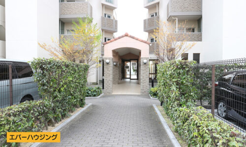 建物入口です。