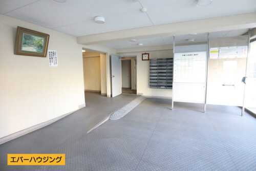 建物入口のロビーです。